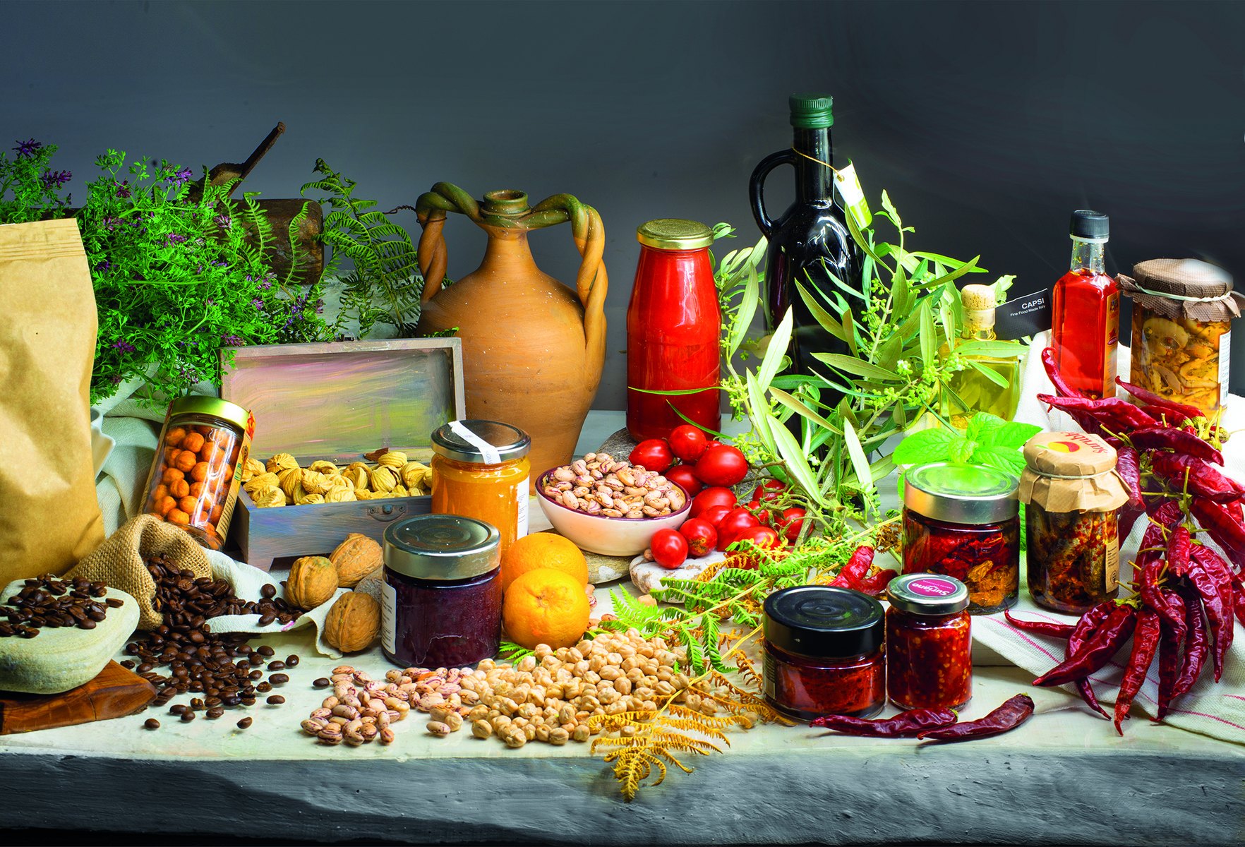 Conserve, legumi, olio e prodotti italiani selezionati